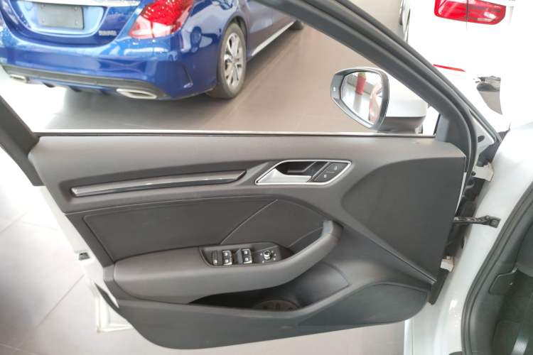 Used Audi A3 2020 Limousine 35 TFSI Fashion Edition China VI Emission Standard
