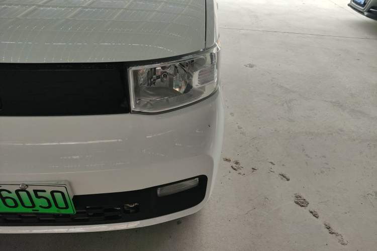 Used Wuling Hongguang MINIEV 2022 Easy Version Lithium Iron Phosphate
