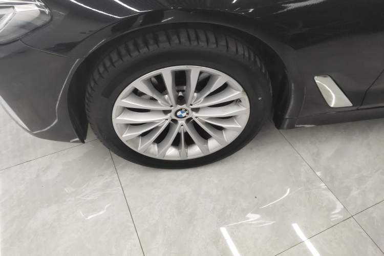 Used BMW 5 Series 2021 525Li Luxury Package
