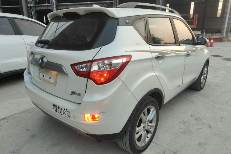 Used Changan CS35 2014 1.6L Automatic Luxury Model China IV Standard

