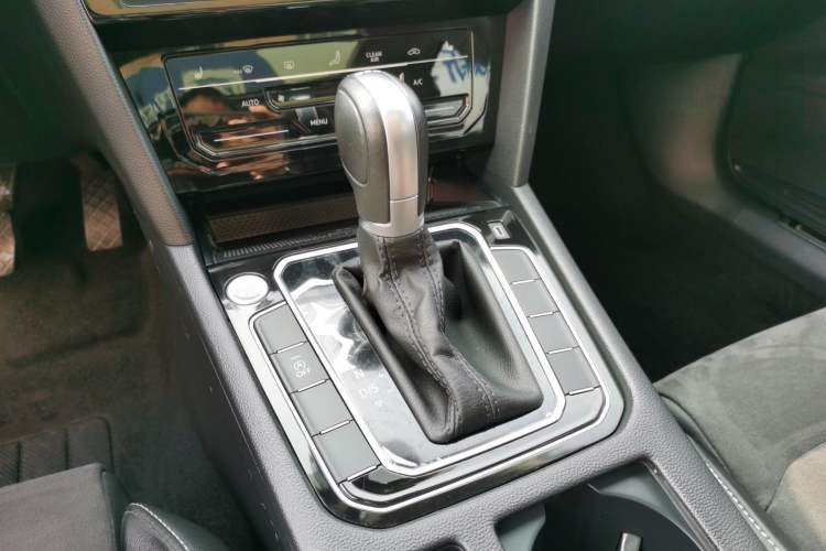 Used Volkswagen Magotan 2020 330TSI DSG Luxury Edition