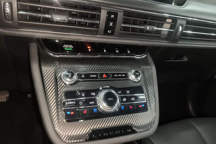 Used Lincoln Corsair 2022 2.0T Two-Wheel Drive Deluxe Edition
