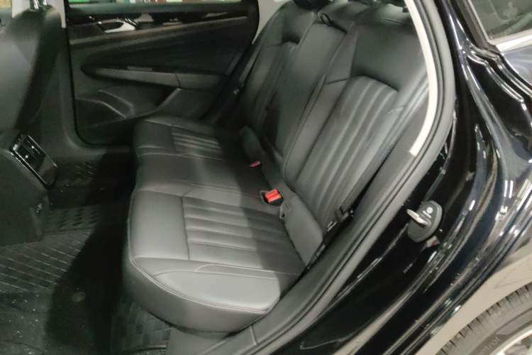 Used Volkswagen Passat 2020 Revised Version 280TSI Business Edition China VI Standard
