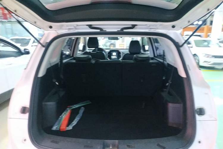 Used Baojun 530 2021 Global Car Anniversary Edition 1.5T CVT Prestige Connected Model 7 Seats
