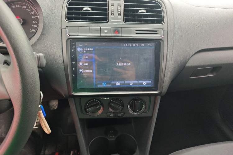 Used Volkswagen Polo 2016 1.4L Manual Fashion Model