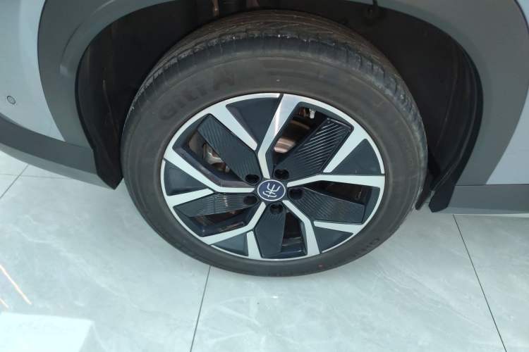 Used BYD Song L DM-i 2025 Intelligent Driving Version 160 km Beyond-Range Type