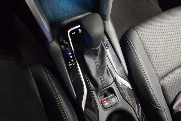 Used Toyota FRONTLANDER 2022 2.0L CVT Luxury PLUS Edition
