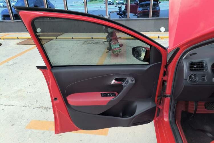 Used Volkswagen Polo 2018 1.5L Automatic Advanced Driving Model
