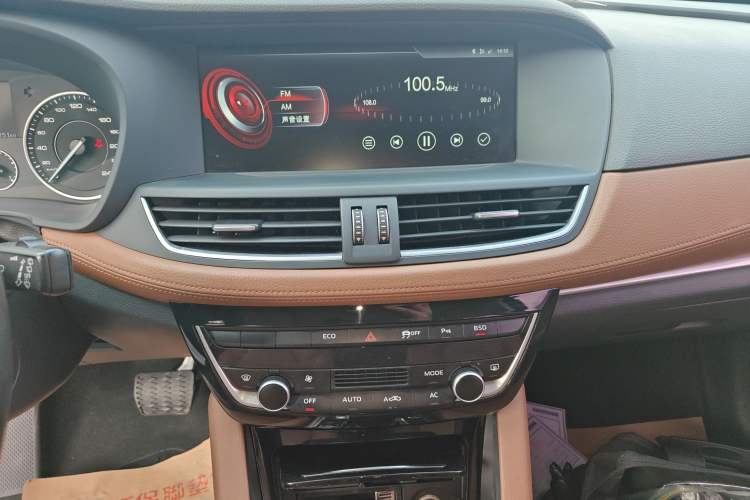 Used BORGWARD BX7 2016 28T Two-Wheel Drive Luxury Version 5 Seats
