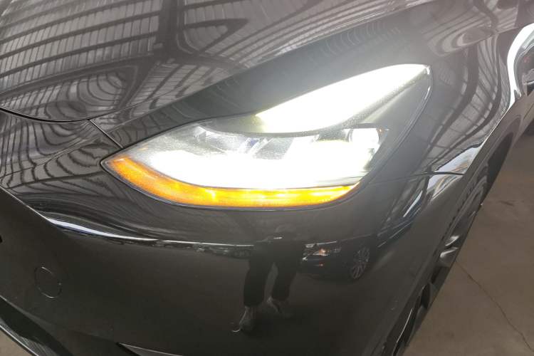 Used Tesla Model Y 2021 Standard Range Rear-Wheel Drive Version