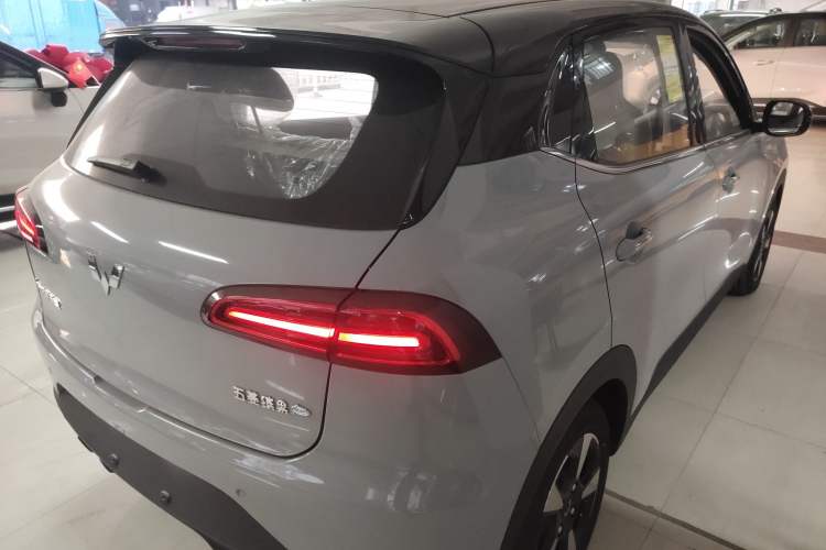 Used Wuling Bingo PLUS 2024 330 km Range Five-Seater Version