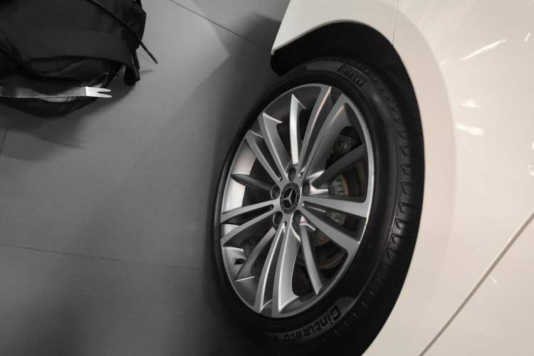 Used Mercedes-Benz CLS 2018 CLS 300 Luxury Model