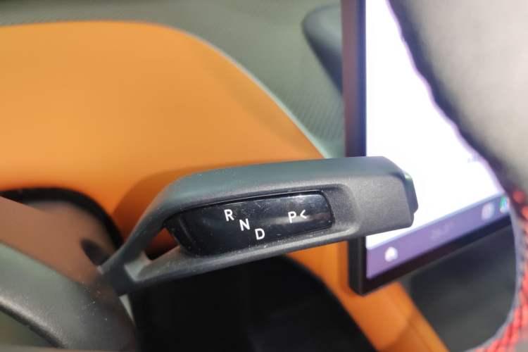 Used  YU7 2025 Ultra-Long Range High-Performance All-Wheel-Drive Max Edition
