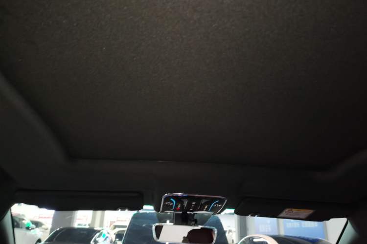 Used JETOUR X70 PLUS 2023 1.5T DCT Brave PLUS 5-Seater
