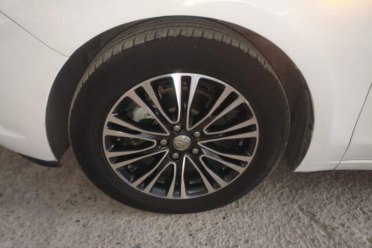 Used Buick GT 2016 18T Dual-Clutch Elite Model
