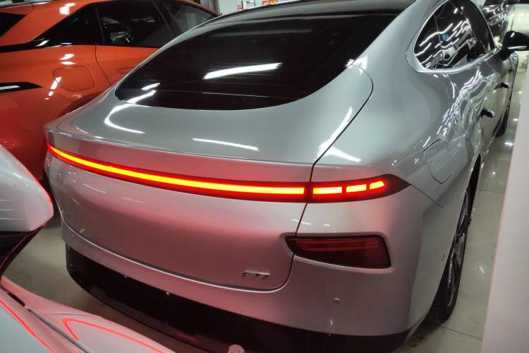 Used XPeng P7 2022 670E+
