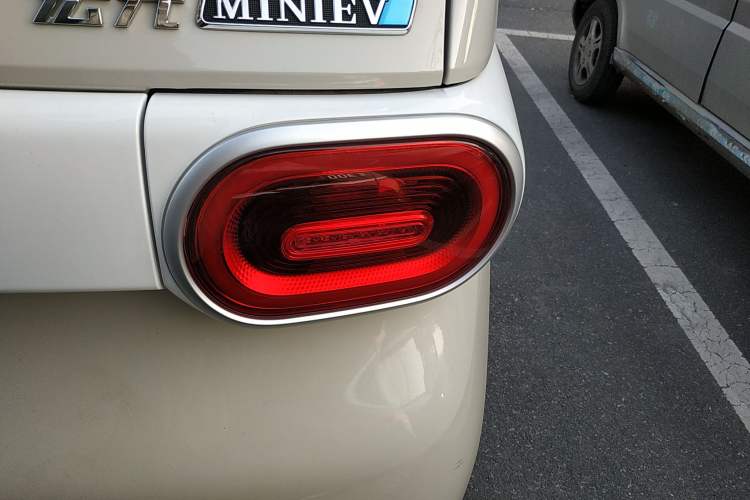 Used Wuling Hongguang MINIEV 2024 3rd Generation 215km Youth Edition
