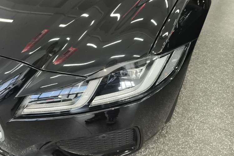 Used Jaguar XFL 2023 XFL 2.0T P250 Two-Wheel-Drive Elite Sport Edition
