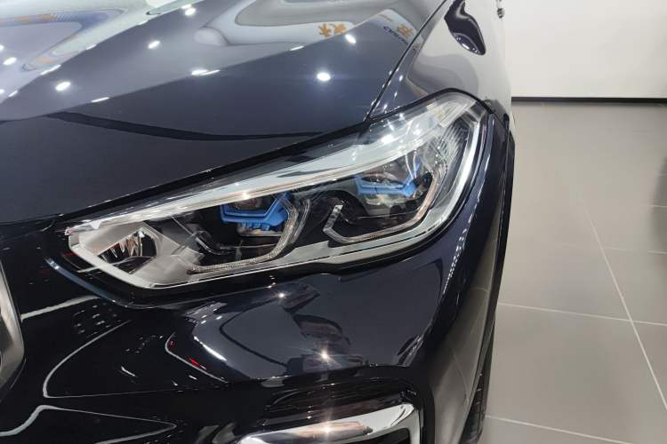 Used BMW X5 2022 Restyled xDrive 30Li Luxury Version M Sport Package