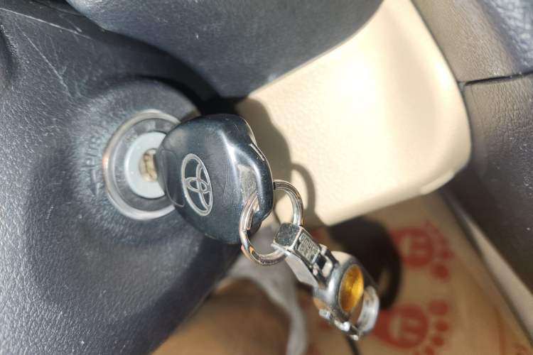 Used Toyota Camry 2013 2.0G Comfort Edition
