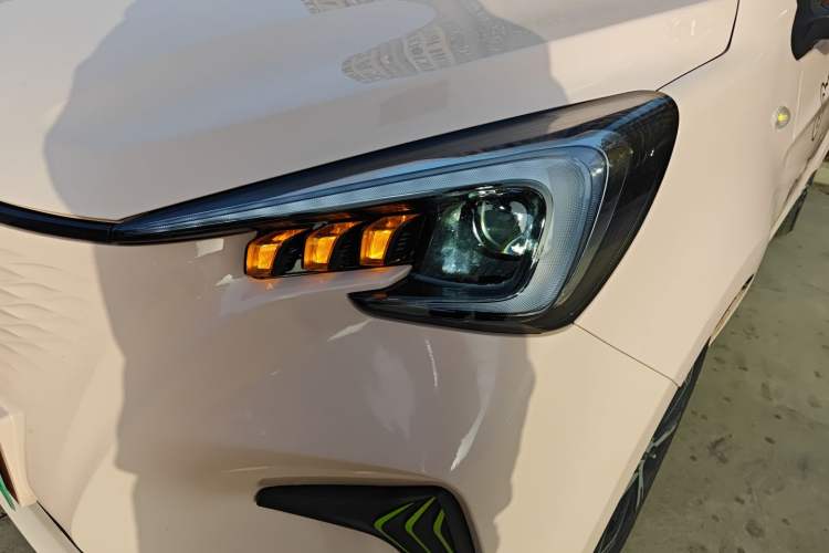 Used Oshan Benni E-Star 2022 Qingxin Edition Colorful Model Lithium Iron Phosphate