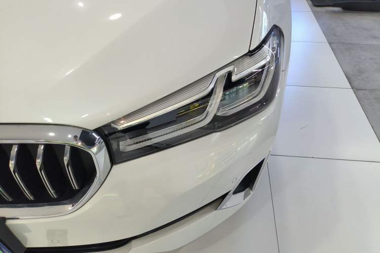 Used BMW 5 Series 2021 525Li Luxury Package
