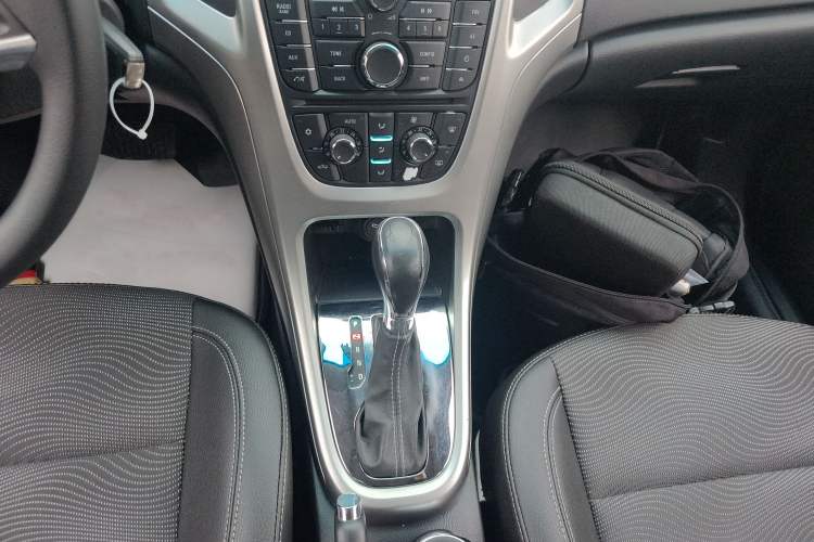 Used Buick GT 2014 XT 1.6L Automatic Fashion Edition
