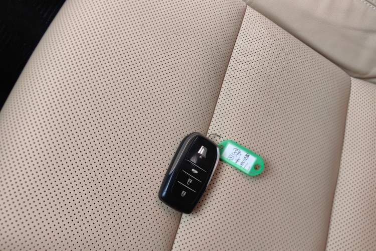 Used Toyota Crown 2015 2.0T Fashion Edition