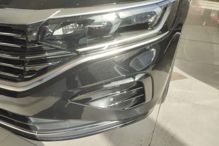 Used Volkswagen Passat 2022 330TSI Elite Edition Custom Version
