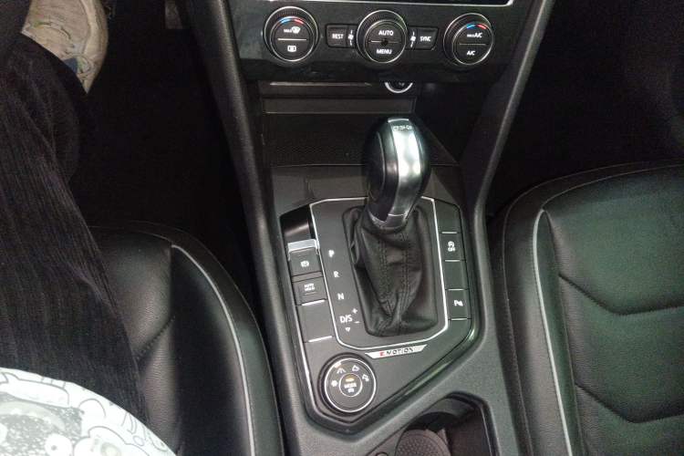 Used Volkswagen Tiguan 2018 330TSI All-Wheel-Drive Innovation Model
