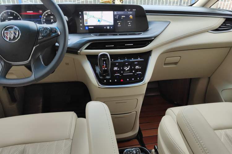 Used Buick GL8 2022 ES Land Cruiser 653T Luxury Model