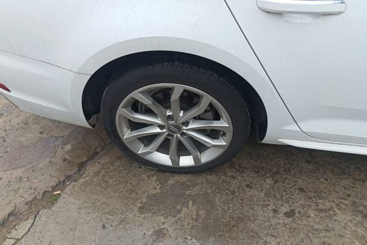 Used Audi A4L 2018 30th Anniversary Edition 40 TFSI Fashion Model