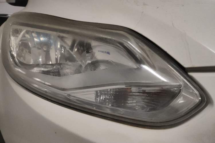 Used Ford Focus 2012 Hatchback 1.6L Automatic Fashion Edition
