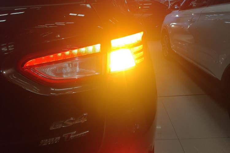 Used GAC Trumpchi GS4 2015 200T G-DCT Comfort Edition