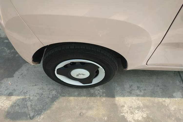 Used Wuling Hongguang MINIEV 2021 Macaron Premium Model – Lithium Iron Phosphate
