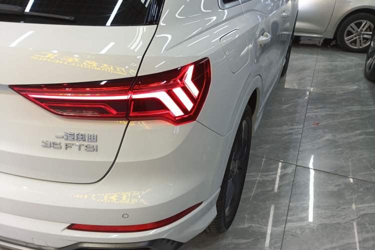 Used Audi Q3 2020 35 TFSI Fashion Dynamic Model