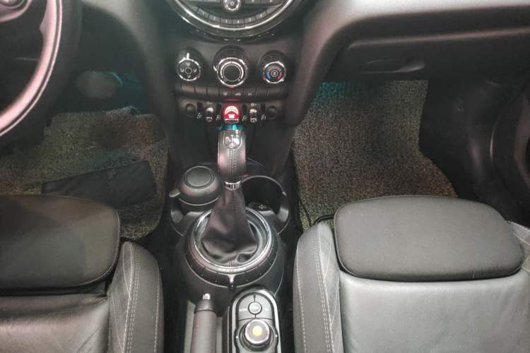 Used  MINI 2016 1.5T COOPER Five-Door Edition
