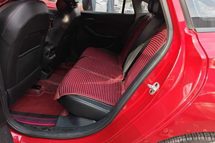 Used MG 5 2021 180 DVVT CVT Youth Luxury Edition
