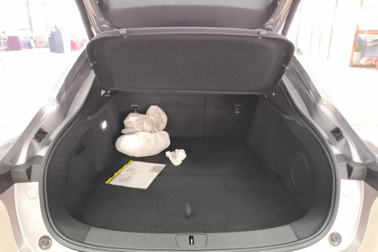 Used  A07 2025 Blue Whale Range-Extending Version 230 Flagship Model