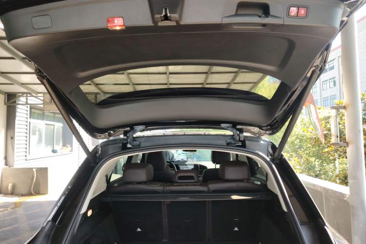 Used Mercedes-Benz GLE 2023 GLE 350 4MATIC Stylish Model
