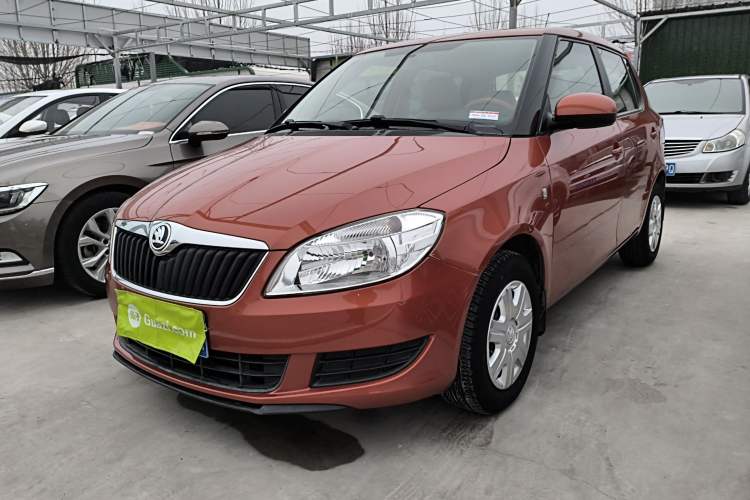Used Skoda Fabia 2014 1.4L Automatic Crystal Edition