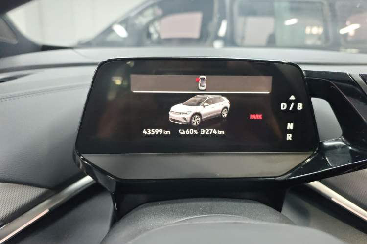 Used Volkswagen ID.4 CROZZ 2021 Long-Range Lite PRO Two-Wheel Drive Version
