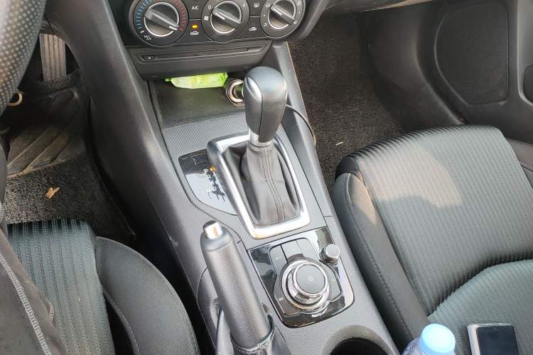 Used Mazda Mazda 3 Axela 2016 Sedan 1.5L Automatic Comfort Model
