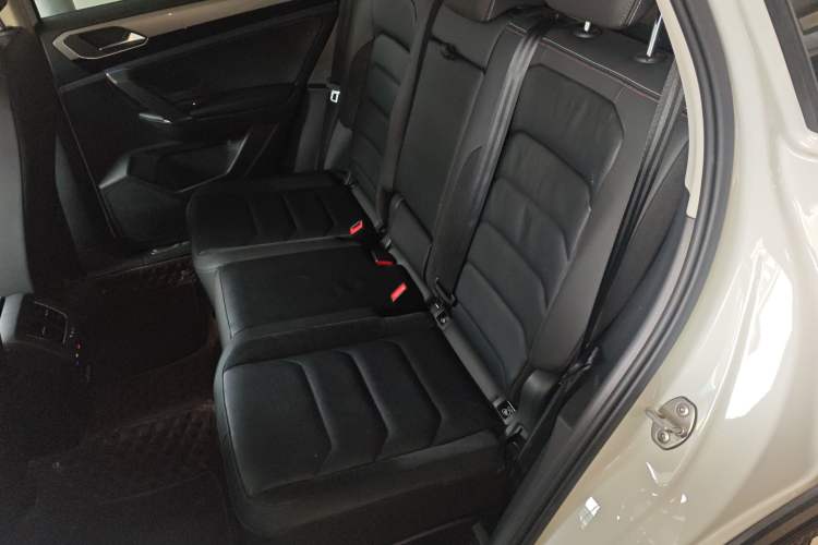 Used Volkswagen Tayron 2019 330TSI Two-Wheel Drive Luxury Model China VI Standard