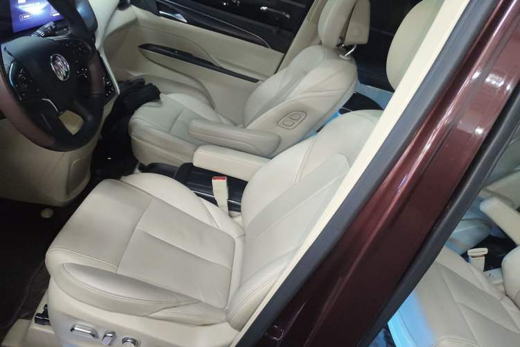 Used Buick GL8 2023 ES Lu Zun Deluxe Model
