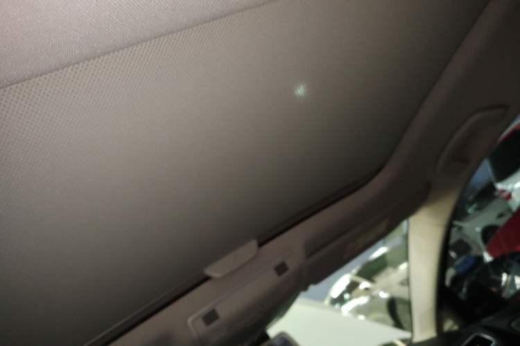 Used Volkswagen Golf 2017 1.6L Automatic Comfort Million-Vehicle Anniversary Edition