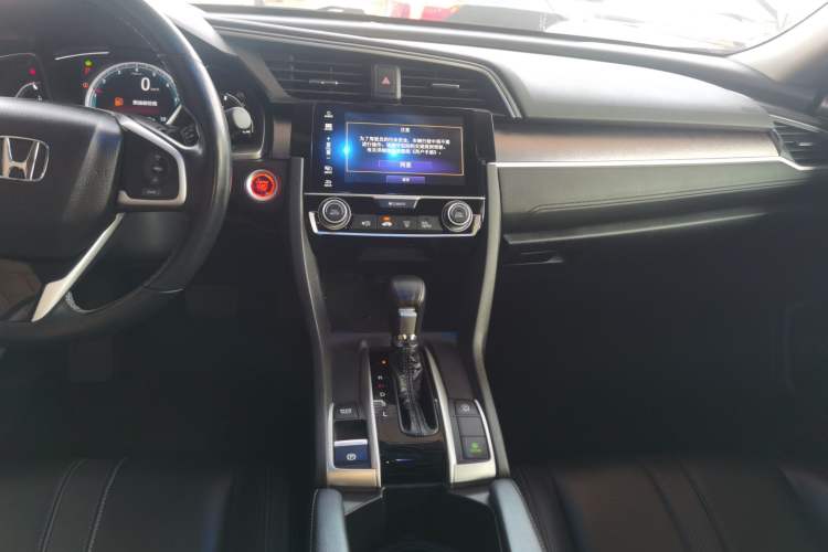 Used Honda Civic 2016 220TURBO CVT Prestige Edition
