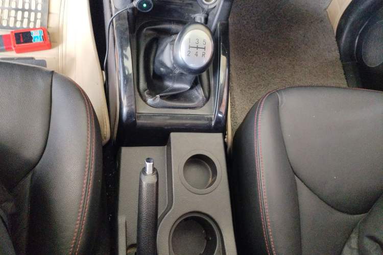 Used Land X8 2014 Explorer Edition 2.0T Diesel 4x2 Ultra-Luxury Model
