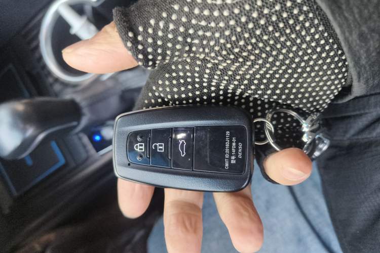 Used Toyota Camry 2018 2.5G Luxury Edition
