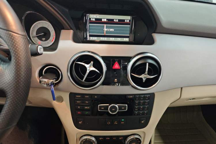 Used Mercedes-Benz GLK-Class 2015 GLK 260 4MATIC Fashion Edition Ultimate Version